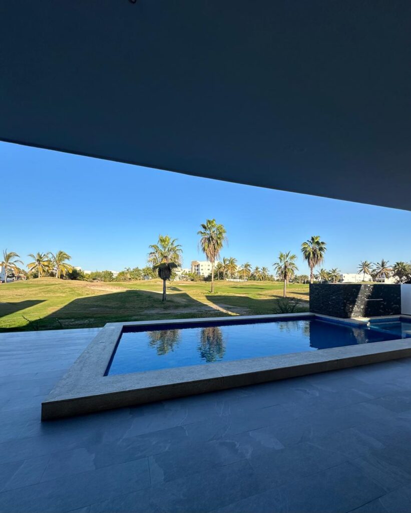 Venta casa en campo de golf