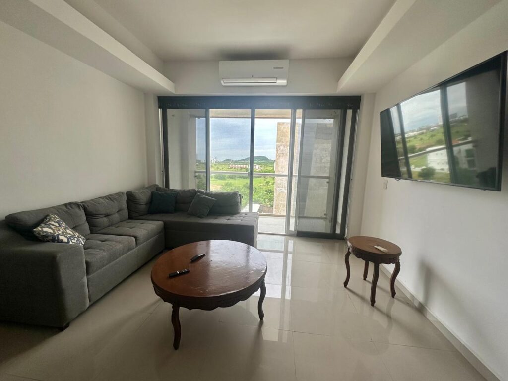 renta departamento Marina platino