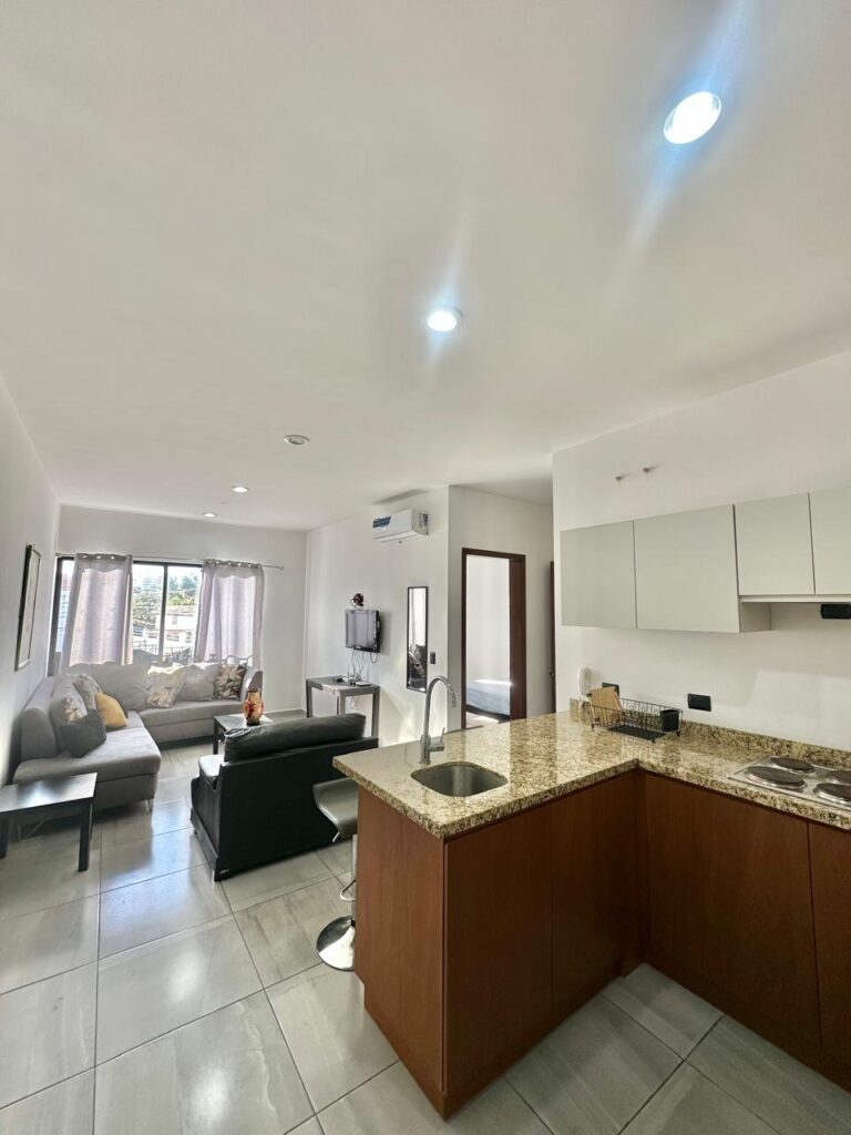 cocina integral de renta departamento cerca de Av Insurgentes en Mazatlán